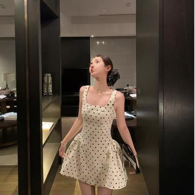 French Square Collar Polka Dot Suspender Dress Female Giant Good-looking Summer Temperament Waist Thin Puffy Short Skirt Tide