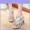 Bohemian Summer Womens Flip Flops With Flower Embellishments For Casual Beachwear
