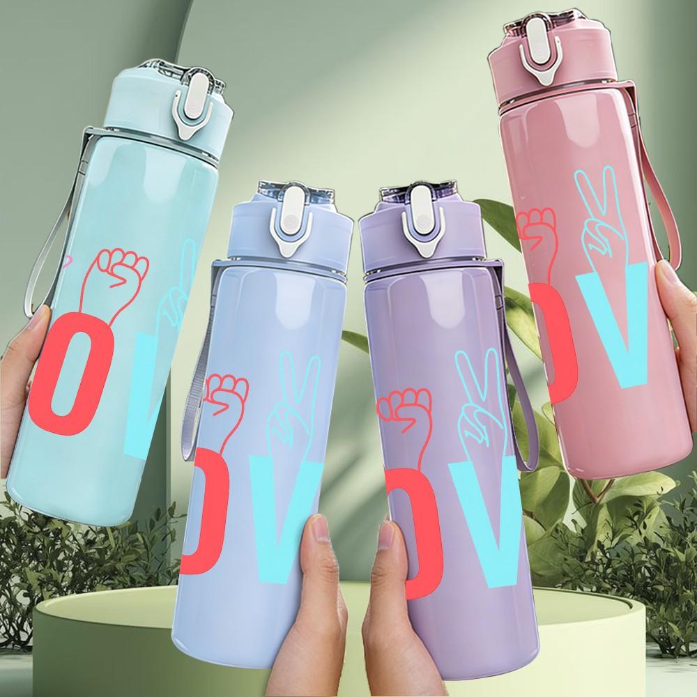 1PC Love Fingers Color Letter 750ml Color Plastic Sports Water Bottle Leakproof Flip Straw Lid Suitable for Sports Office Home Use