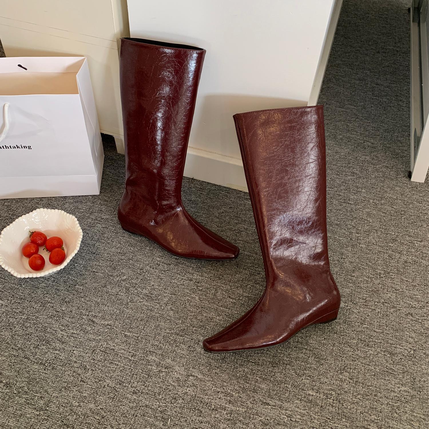 

Модные универсальные женские ботинки 2025 новая осенняя тонкая квадратная голова каблук ботинки темпераментный пригородный рыцарские ботинки для женщин 39