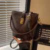 Eimer Tasche, neue Sommer Leder Damen Tasche, High-End Einzel Schulter Große Kapazität Tragbar Umhängetasche.
