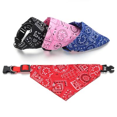 Reguliuojamas trikampis tvarstis naminiam šuniui katei, plaunamas šalikas, bandana, apykaklė, seilinukas, katės kaklo dekoras, gimtadienio vakarėlio pasipuošimas