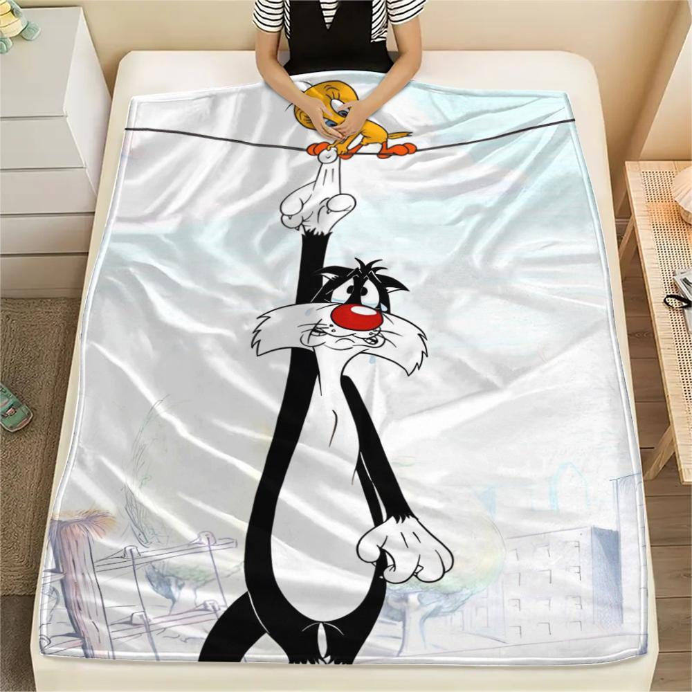 1PC Sylvester the Cat Print Flannel Blanket, High Quality Comfortable for All Seasons, Home Decor, Warmth and Comfort, Perfect for Christmas Gifts