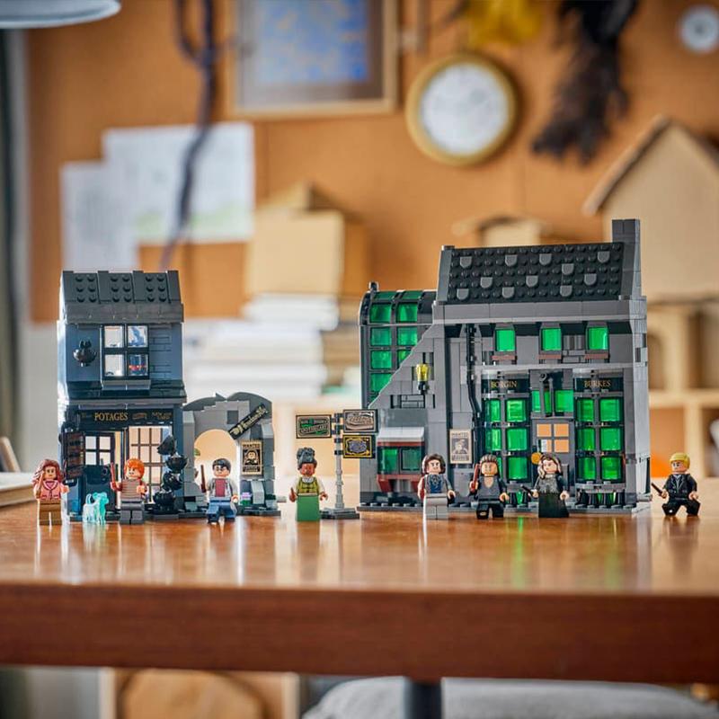 LEGO 76471 Harry Potter™ Knockturn Alley™ Wizarding Shops