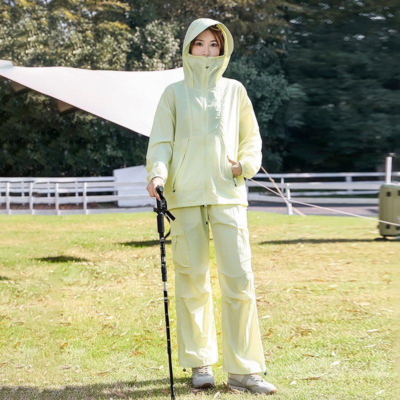Set Ultra-sottile Protezione Solare per Coppia: Camicia con Cappuccio e Pantaloni Leggeri per l'Estate