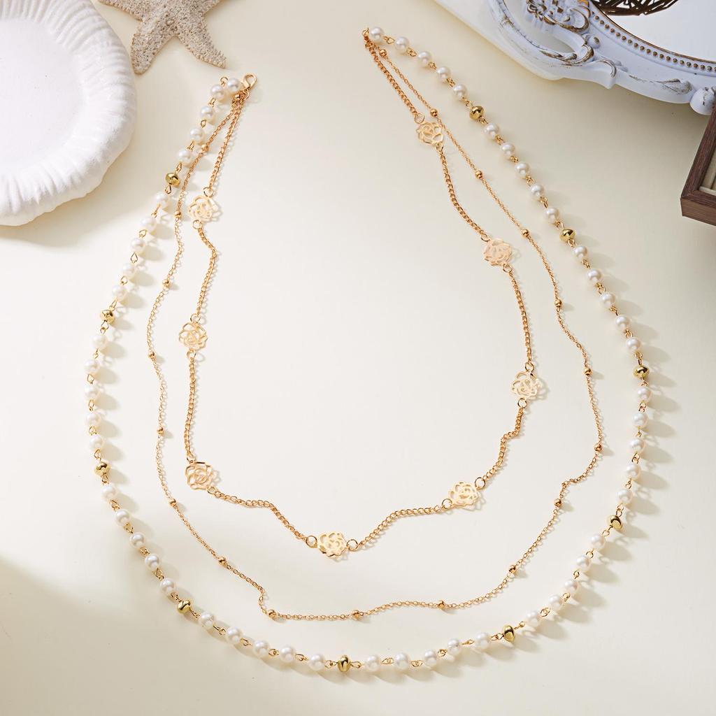 Elegante Collana con Ciondolo Multi-strato Rosa e Perle da Donna