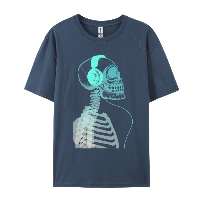 Skeleton Listening To Music With Headphones On His Skull T Shirt Black Vintage T-Shirt Pure Cotton Unique Camisas Hombre