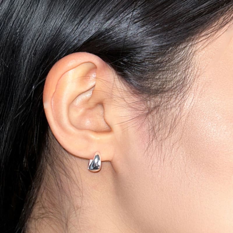 SULTANA Simple onetouch earring