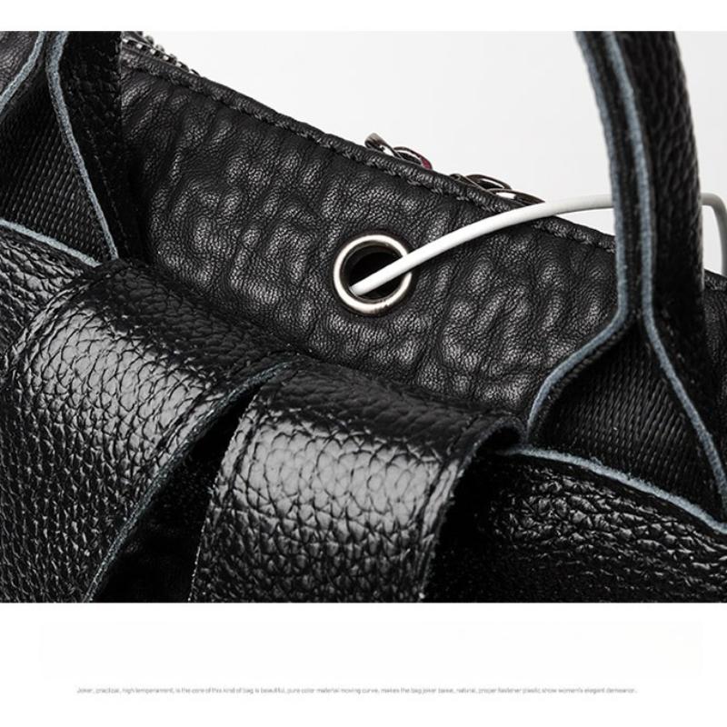 Women's New Fashion Korean Style Large Capacity Anti-theft Female Travel Backpack All-match Leather Leisure Bag