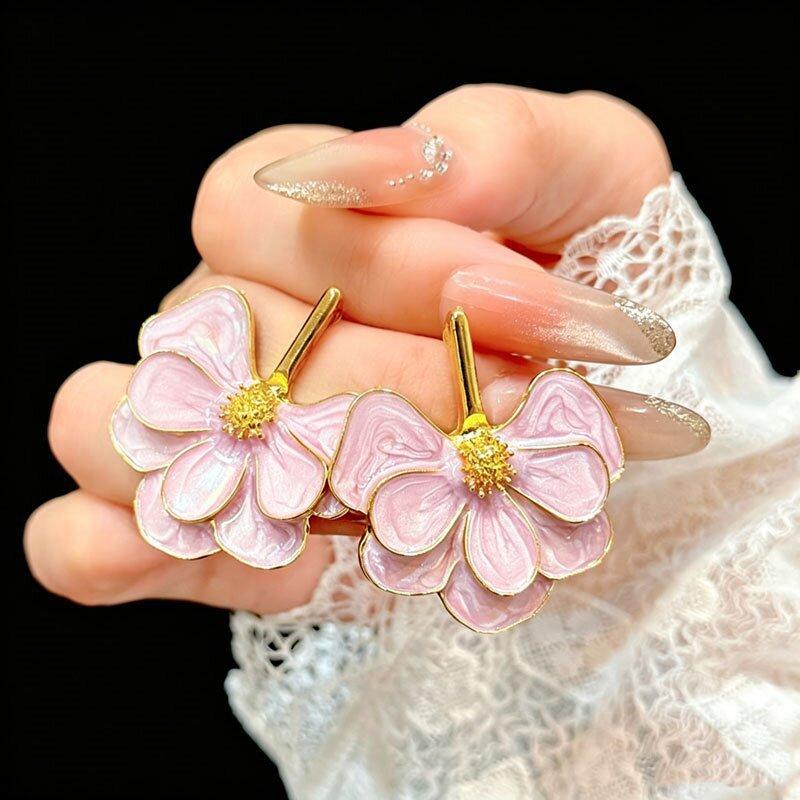Small Fresh and Sweet Wind Dripping Oil Pink Flower Earrings Women's Fashion Temperament Light Luxury High Sense Versatile Stud Earrings Accessories