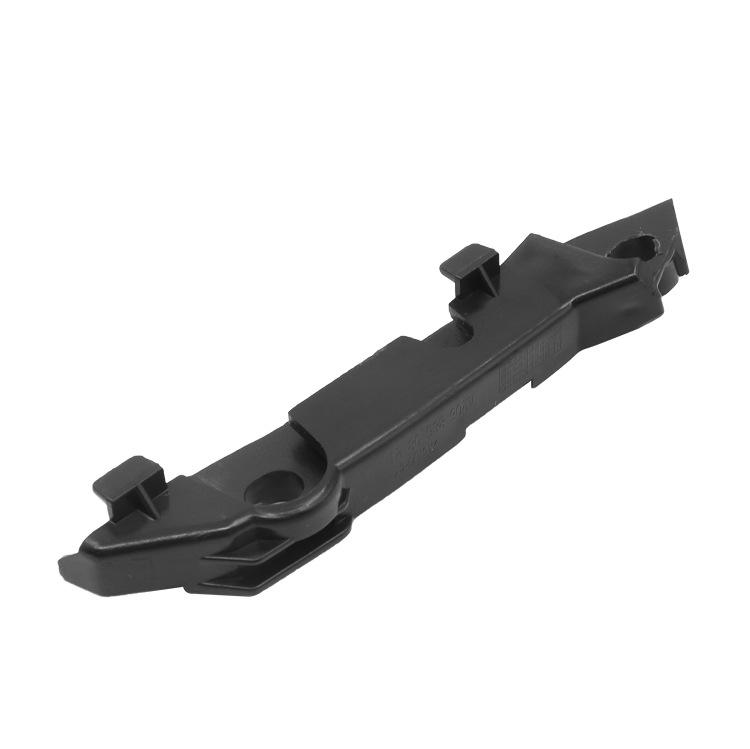 Mercedes-Benz W205 Stötfångarfäste 2058850821 I lager