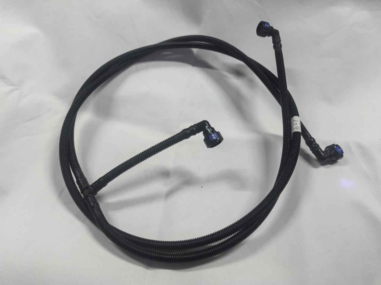 

7P6955964B 5TD955970 Headlight Washer Hose for VW Lamando, Golf 7, Touran L Original Factory