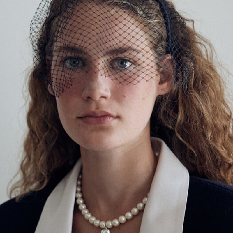 

Elizabeth Moments Фата Атласный Ободок Black