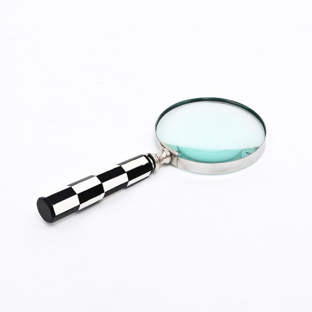 Classic Checkered Handle Magnifying Glass In Steel & Resin