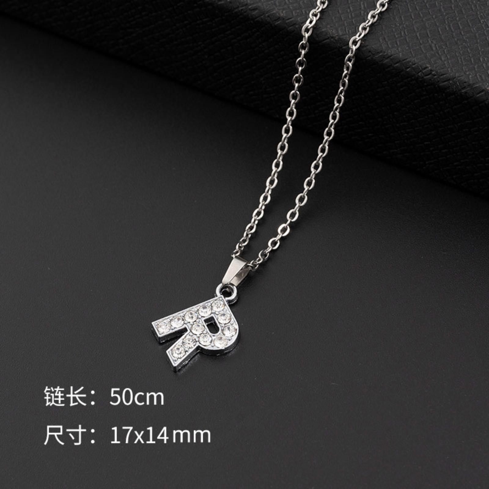 

Европейские и американские- Ожерелье с подвеской в виде английской буквы, усыпанной бриллиантами, для женщин, ювелирный аксессуар, ожерелье с буквой из нержавеющей стали One Size белый