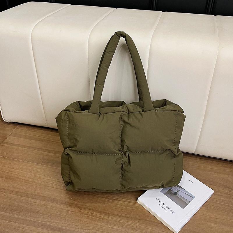 Nylon Large Capacity Tote Bag For Women With Simple Design For Daily Use