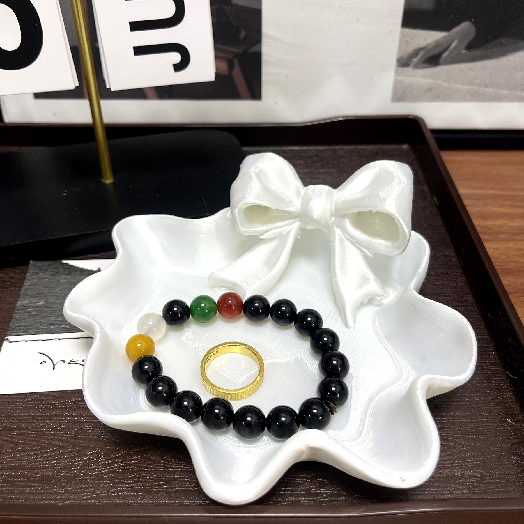 

Bow-Shaped Storage Tray - Bow Key Holder & Jewelry Dish, Plastic Organizer - Decorative Accessory for Earrings, Rings, Necklaces