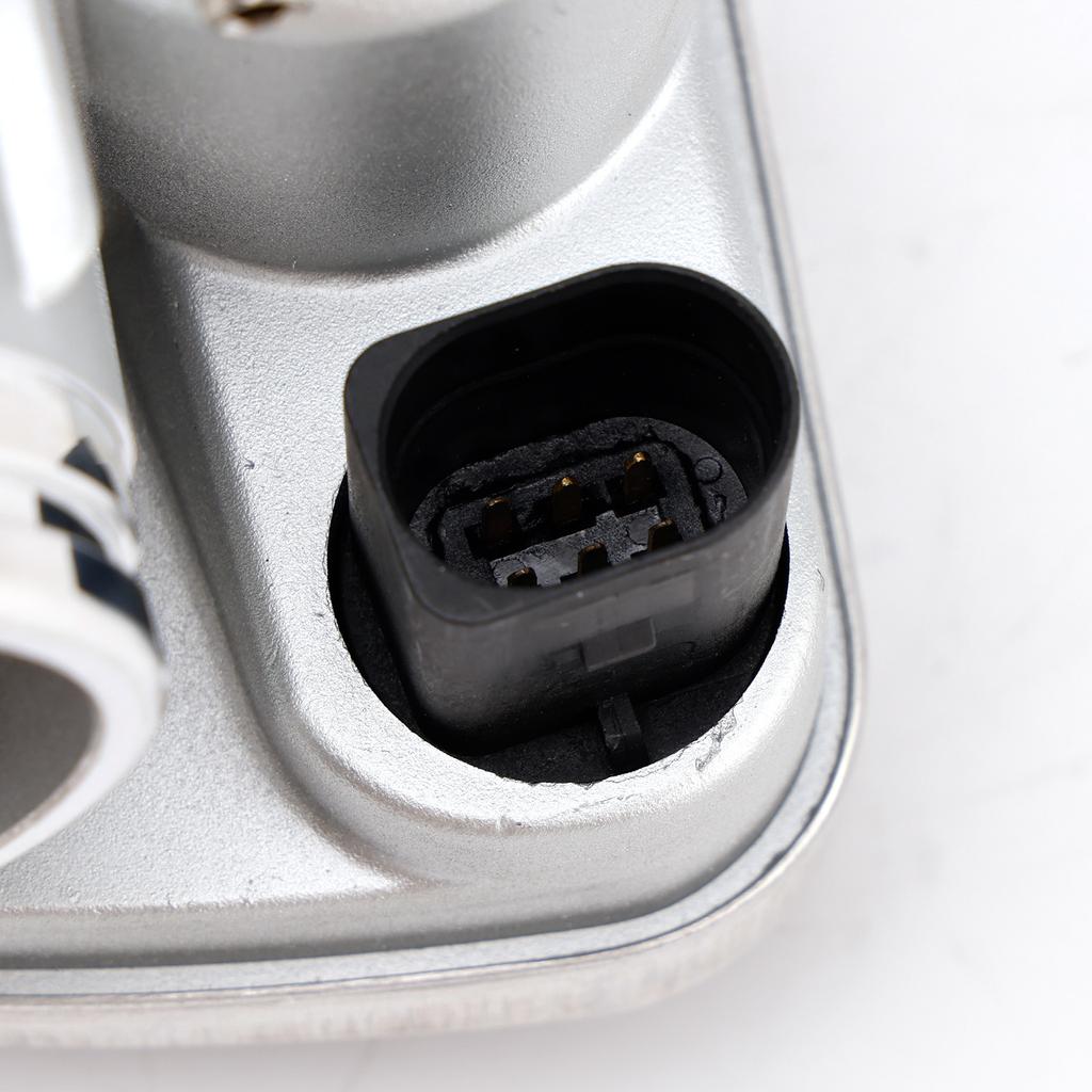 Throttle Body 13547502444 For 2001-2006 BMW 3 Series X3 Z3 Z4 2.2L 2.5L