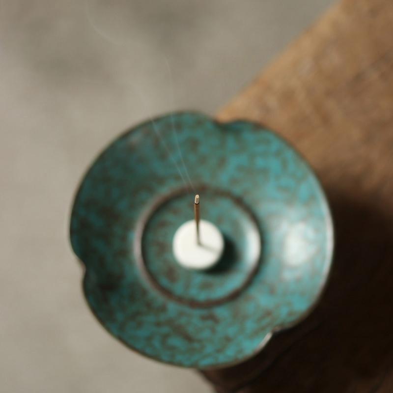 Kreativ Begonia Rökelsehållare Japansk Stil Rökelsebrännare Inomhus Keramisk Rökelsebrännare Prydnad