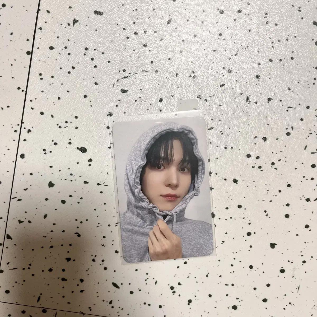 

До августа) Ateez Atez Худи Юнхо Golden Hour Lemon Drop Makestar Mikong