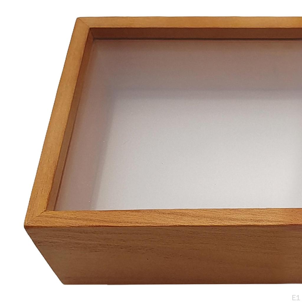 Elegantní dřevěný rám typu shadow box pro lisované květiny a fotografie