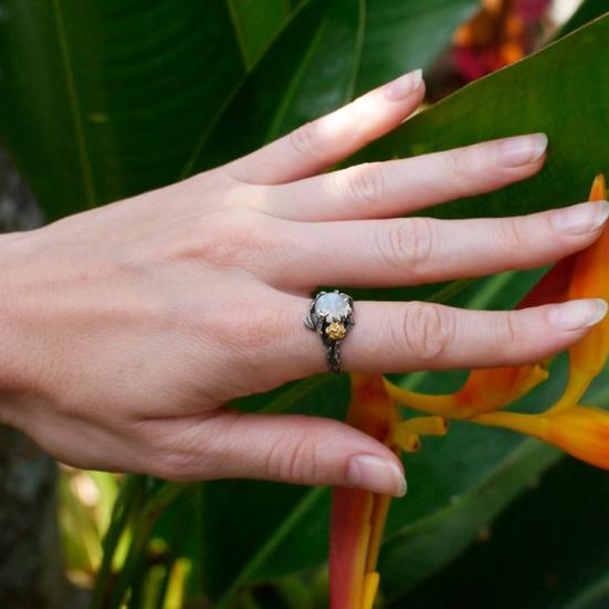 Vintage Faux Moonstone Round Leaves Women Inlaid Rose Ring Party Jewelry Decor