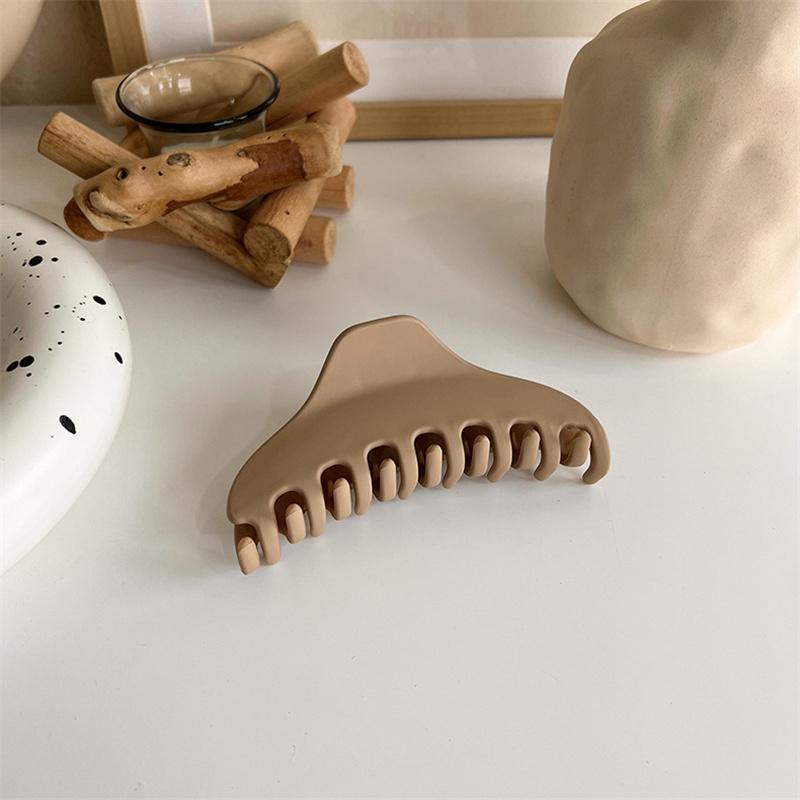 38Styles Geometry Women's Hair Claw Coffee Beige Large Thick Hair Clip Crab Korean Big Small Hairpin Femme Girl Hair Accessories