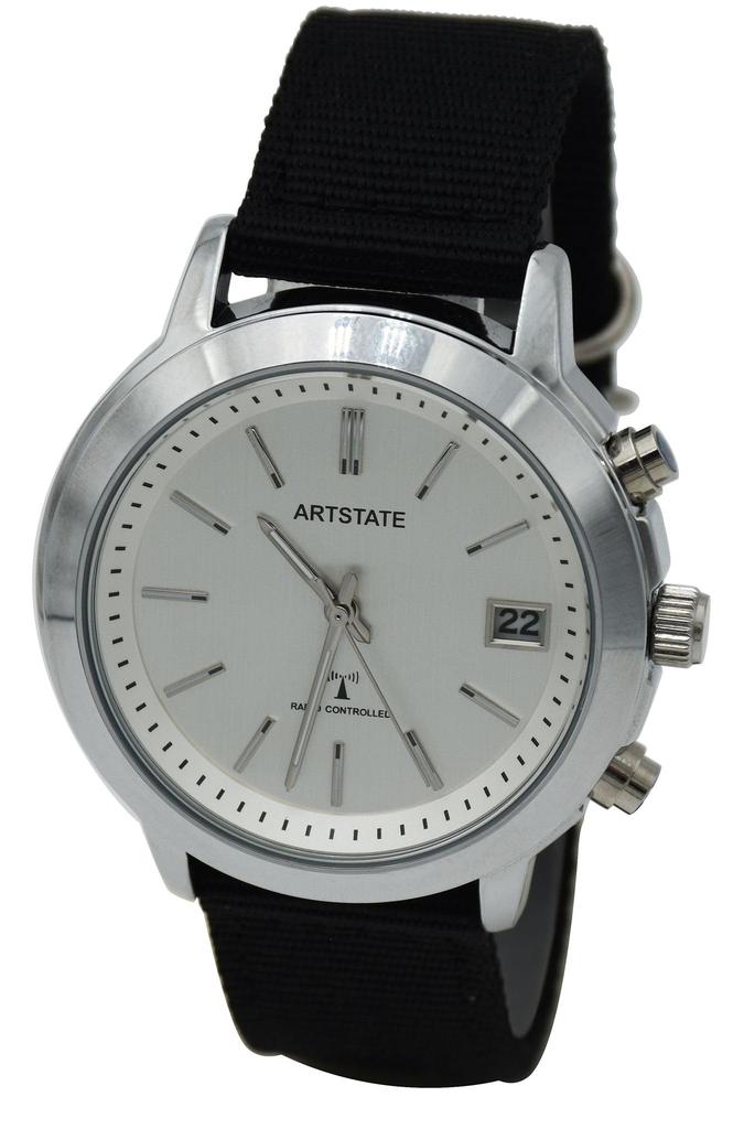 Men's radio-controlled watches with long service life