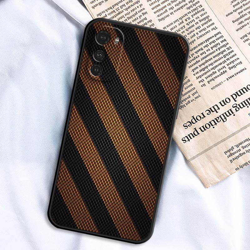 Carbon Fiber Pattern For Motorola G85 Edge 50 G24 G35 G14 G04 40 G72 G34 G G54 G13 G32 5G Black Phone Case