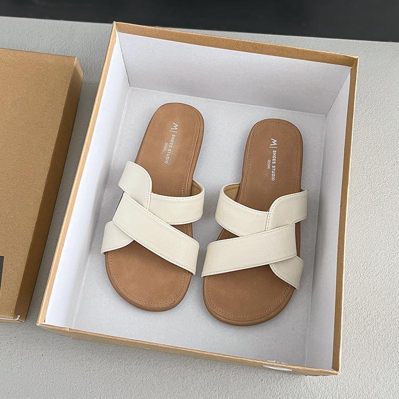 Retro style casual flat beach non-slip sandals women wear new cross-strapped slippers in summer
