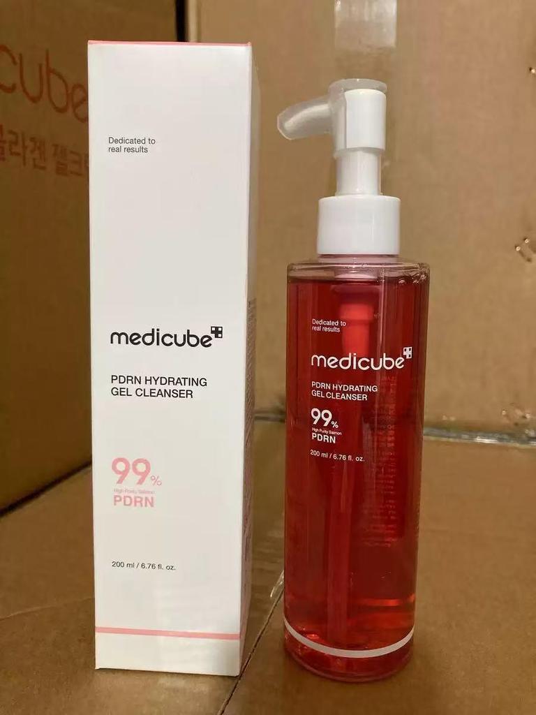 Kim Hee-sun's Medicube Kollagen Hautpflege-Set – Ampulle, Serum, Sonnenschutz, Gesichtsreiniger, Schlammmaske