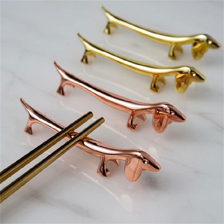 Easy To Clean Zinc Alloy Dachshund Chopstick Stand Holder for Home Dinning Table