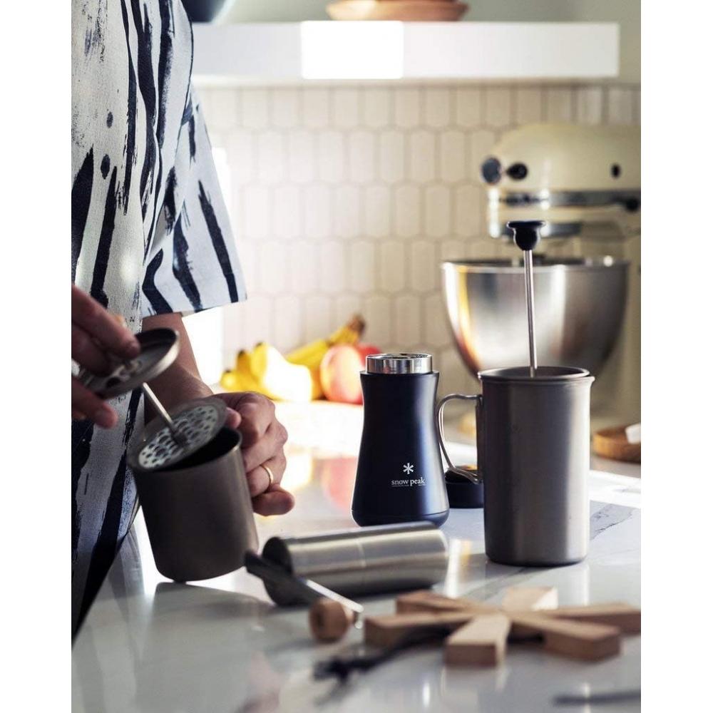 Snow Peak  Snow Peak  Stainless Steel Vacuum Bottle Type T350 Black 350 Ml Black