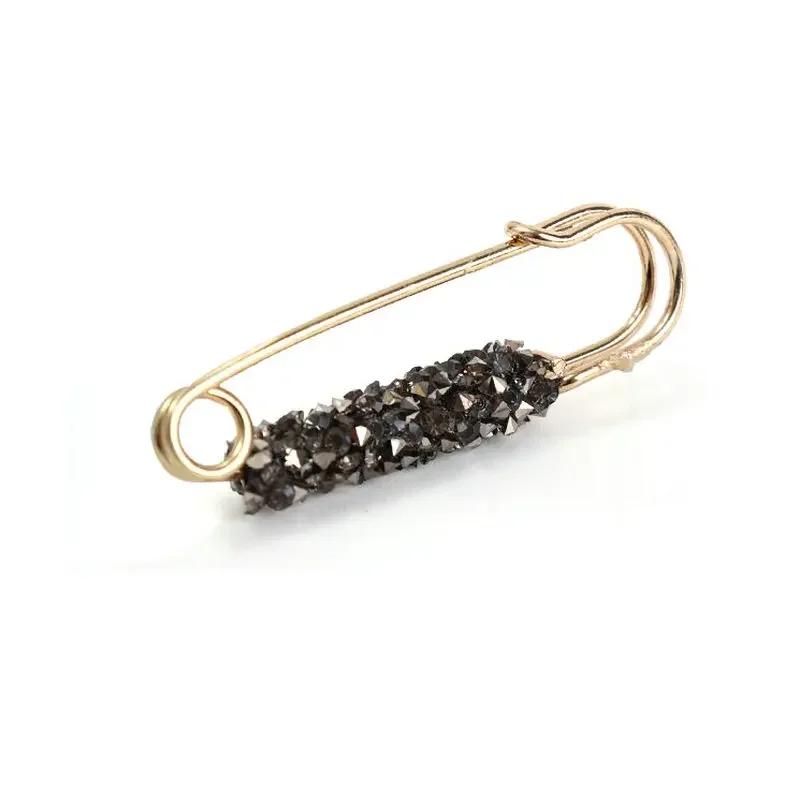 Crystal Brooches Waist Buckle Cardigan Jeans Anti-fade Brooch Pins Women Sweater Coat Anti Fall Pearls Clothes Pin Decoration