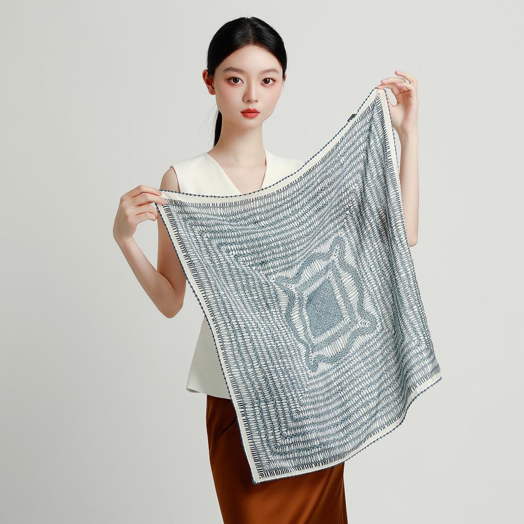 100% Mulberry Silk High-end Fashionable Handmade Crescent Edge Silk Classic Scarf for Women's Versatile Silk Scarf