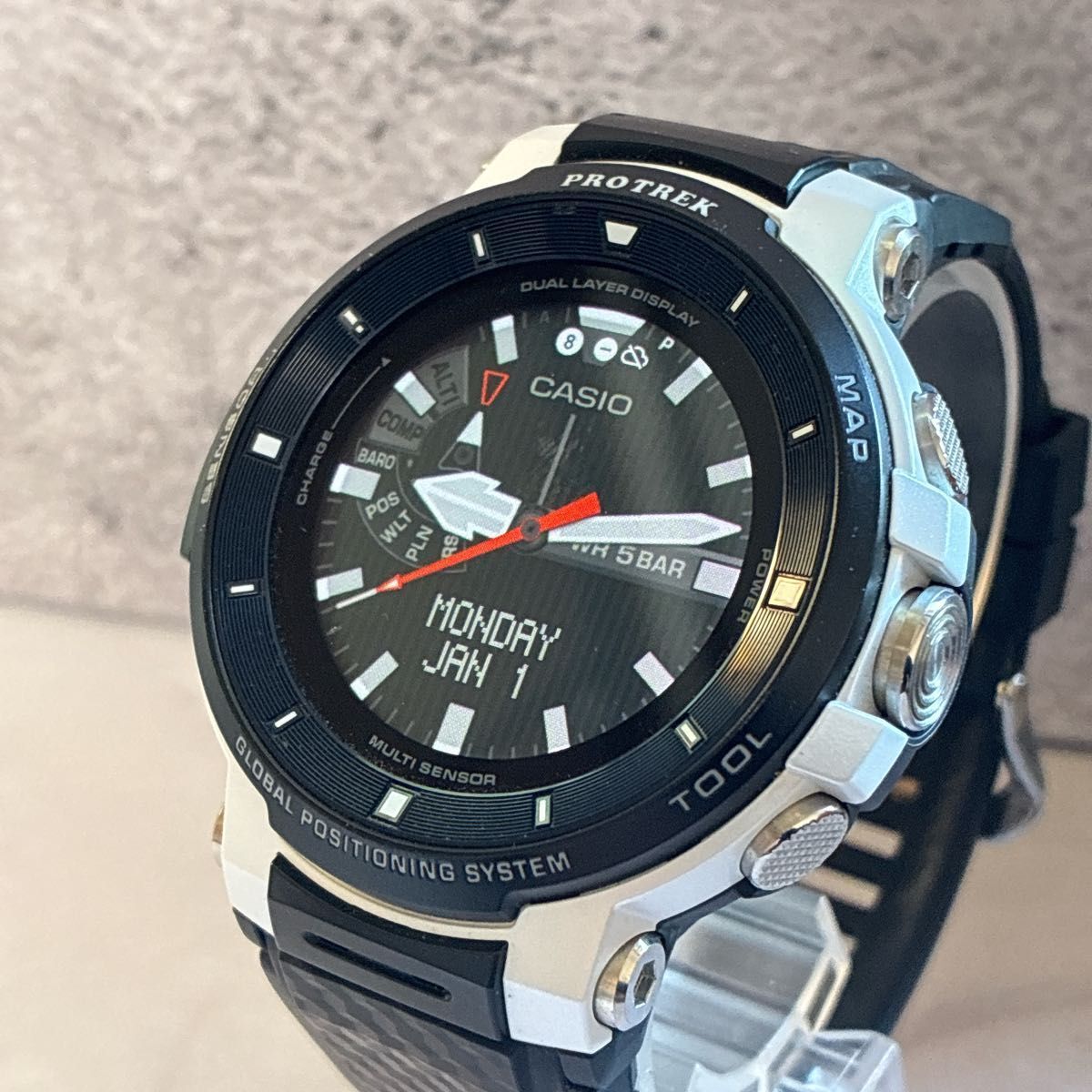 [Б/У] CASIO PRO TREK WSD-30-WE «Kasumi» Лимитированная серия GPS-смарт-часы Белые Отличное состояние