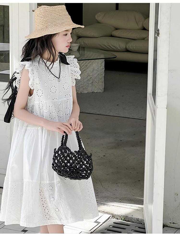 Girls' White Dress Summer Dress 2026 New Mid Size Children's Flying Sleeve Princess Skirt Hollowed Out Beach Skirt Stylish