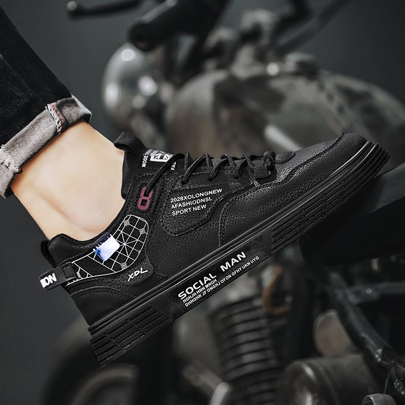 Casual New Men Shoes Male Sneakers Flat Shoes Designer Fashion Outdoor Trendy High Top Shoe Men Vulcanized Shoes