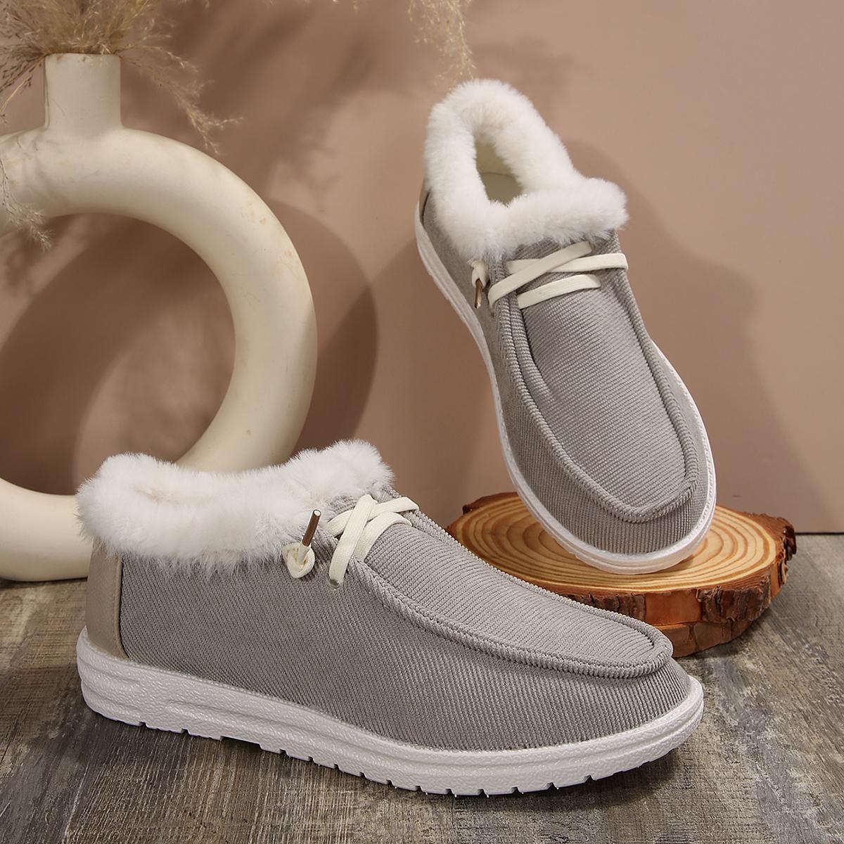 

Мода 2024 года. Модные женские зимние ботинки с плюшевой подкладкой. Удобные теплые ботинки из плюшевой парусины. 42 серый