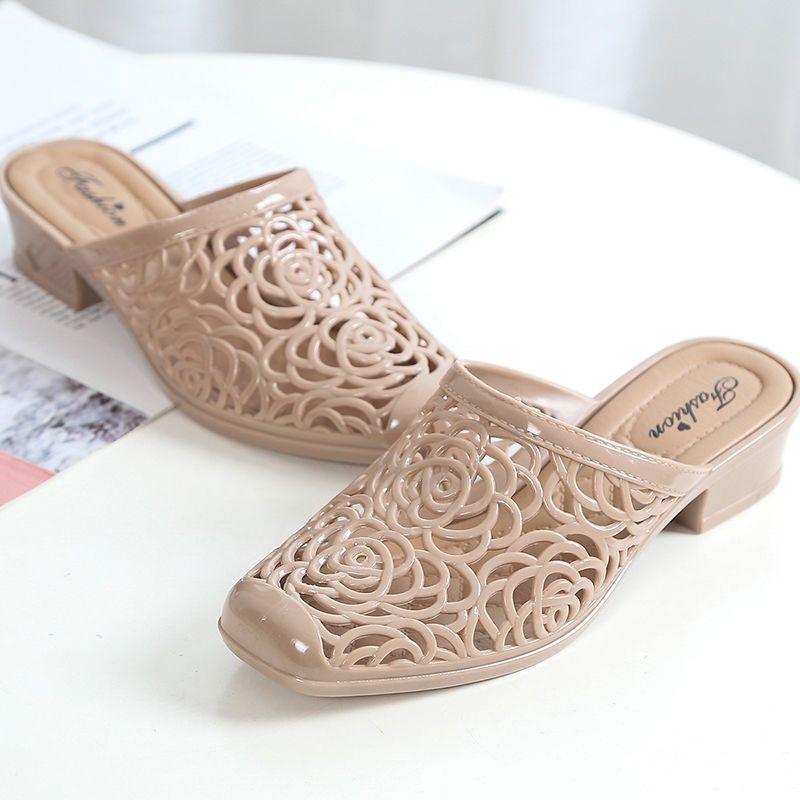 Fashionable Cool Slippers for Women In Summer with Thick Heels and Anti Slip on The Beach Thick Soled Height Increasing Slippers for Outdoor Wear