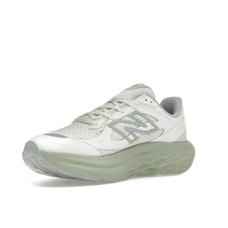 New Balance Fresh Foam Trainer Linen Olivine Men Sneakers Cream UTRNWA