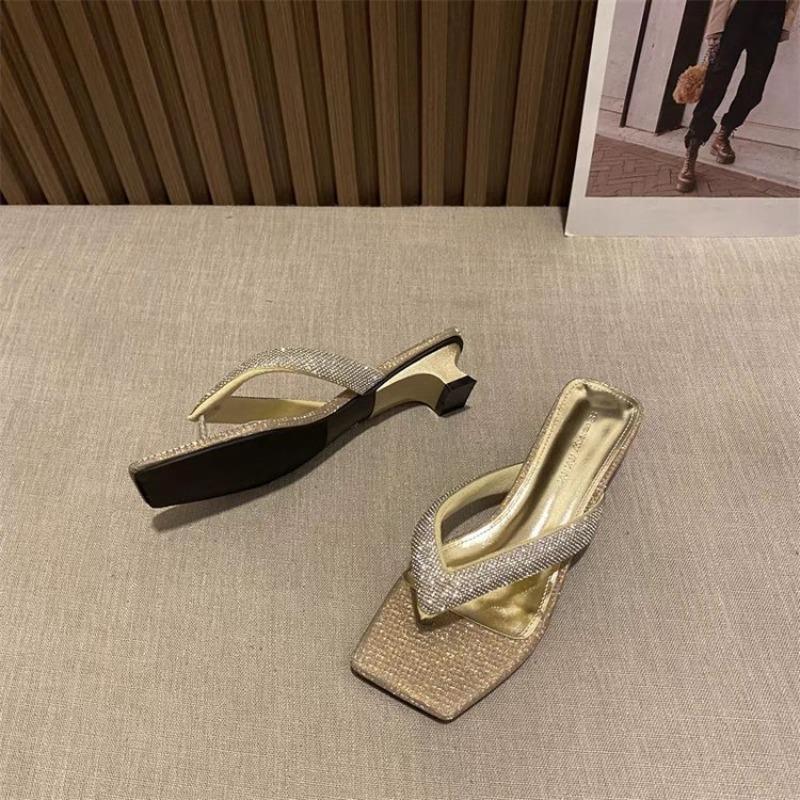 

Fashion Summer New Diamond-shaped Slippers Women Design Pinch Toe Thin with Fashion Women Wear Outside Flip-flops 40 золотой