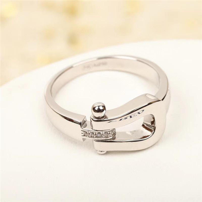 Anillo con Hebilla de Herradura Dorada V para Mujer Nicho de Gama Alta Anillo de Pareja Anillo Dedo Índice Joyería para Hombres y Mujeres