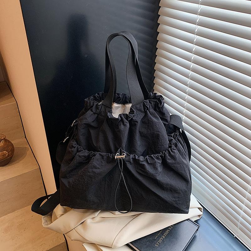 Large capacity bag fashion trend casual simple foreign style shoulder bag 2025 summer new women's messenger bag