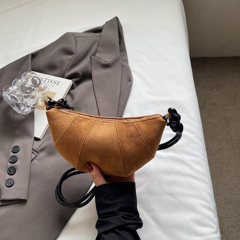 Retro underarm small bag women's autumn new fashionable high-value croissant bag textured messenger bag