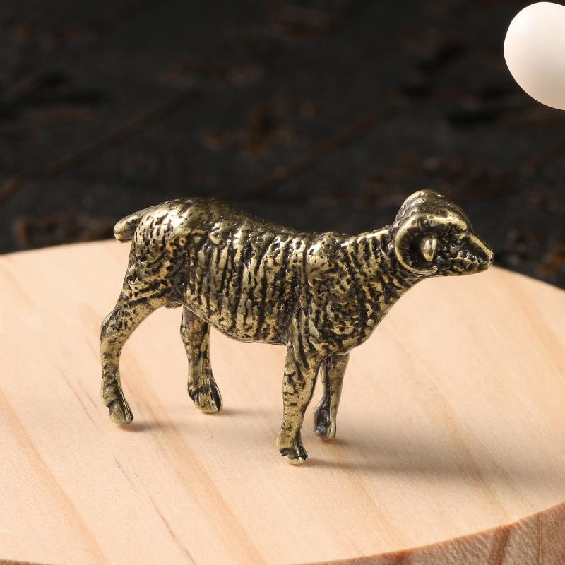 Retro Antelope Brass Statue Mini Desktop Decor Ornament Heavy Duty Paperweight for Study Room Office Home Decor