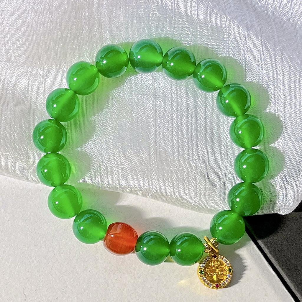 10Mm High Quality Imperial Green Vitreous Body Natural Green Chalcedony Strawberry Crystal Design Bracelet Bracelet