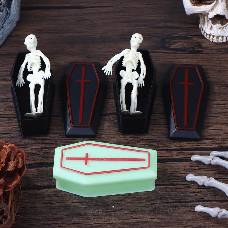 2/4Pcs Miniature Dollhouse Coffin Boxes Halloween Treat Coffin Boxes Coffin Prank Props Box Model Trickery Props Halloween Decor