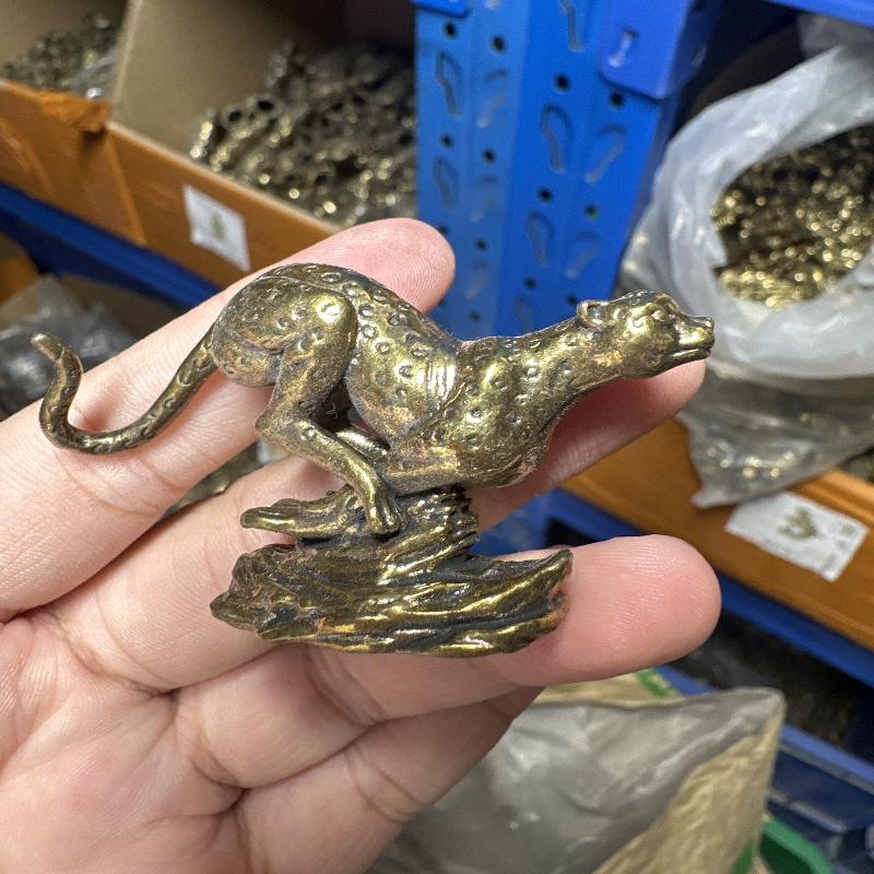 Socha Geparda Stolní Ozdoby Pevný Kov Zvíře Leopard Figurky Miniatury Domácí Dekorace Řemesla Dětské Dárky