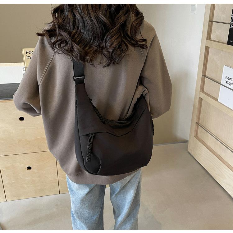 Women Solid Color Large Capacity Zipper Dumpling Bun Bag Leisure Sports Canvas Inclined Shoulder Crossbody Bags Adjustable Band Strap